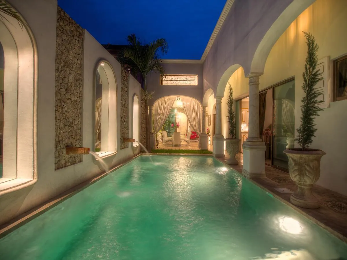 Cesar'S Palacito In Centro Merida Hotel